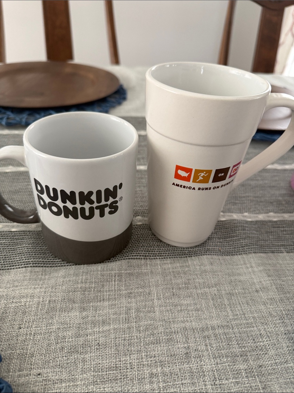 Bundle of 2 Dunkin’ Donuts Coffee Mugs – Excellent Condition